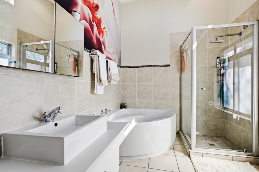 3 Bedroom Property for Sale in Bryanston Gauteng