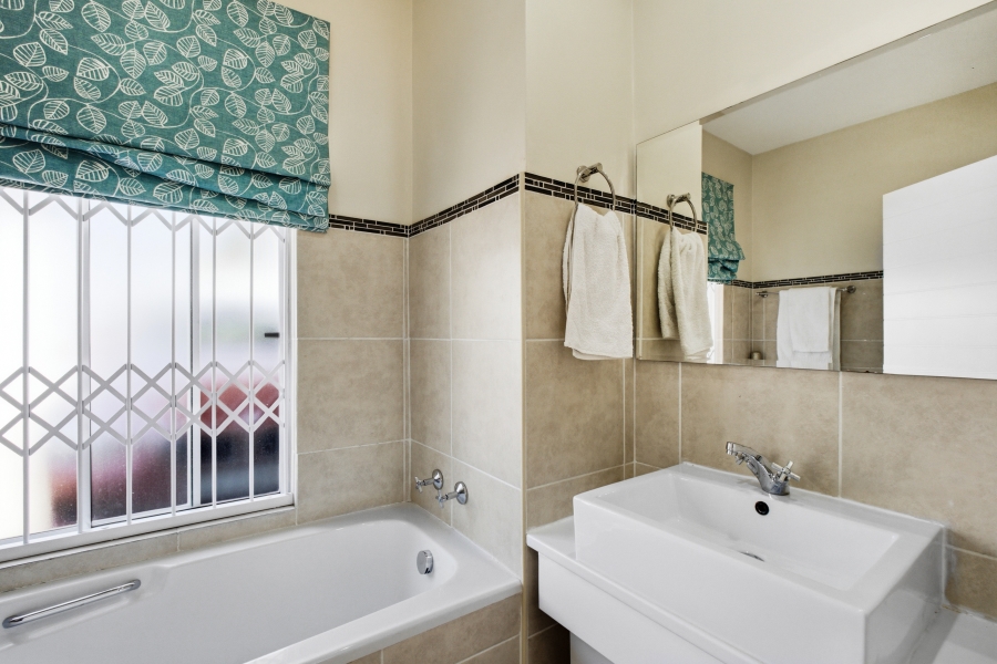 3 Bedroom Property for Sale in Bryanston Gauteng