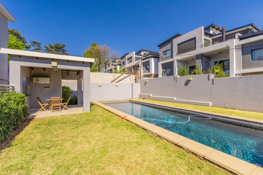 3 Bedroom Property for Sale in Bryanston Gauteng