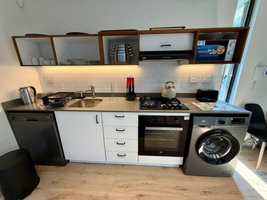 To Let 1 Bedroom Property for Rent in Dunkeld Gauteng