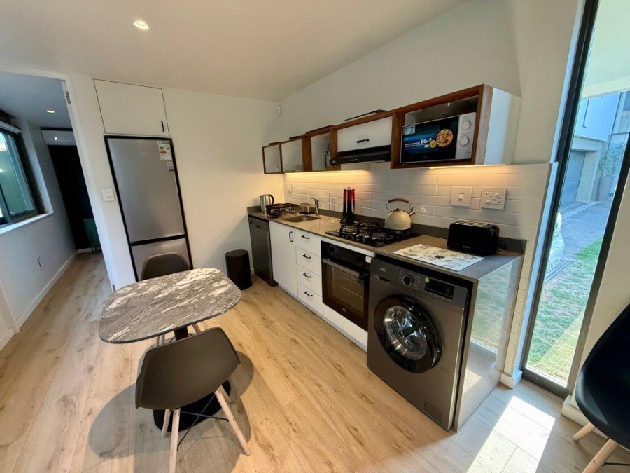 To Let 1 Bedroom Property for Rent in Dunkeld Gauteng