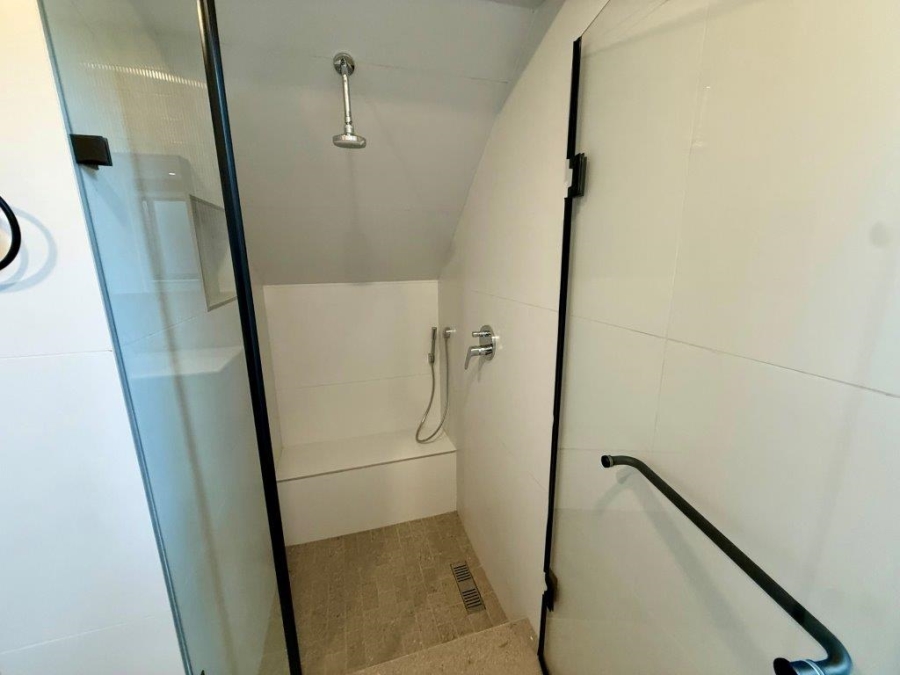To Let 1 Bedroom Property for Rent in Dunkeld Gauteng