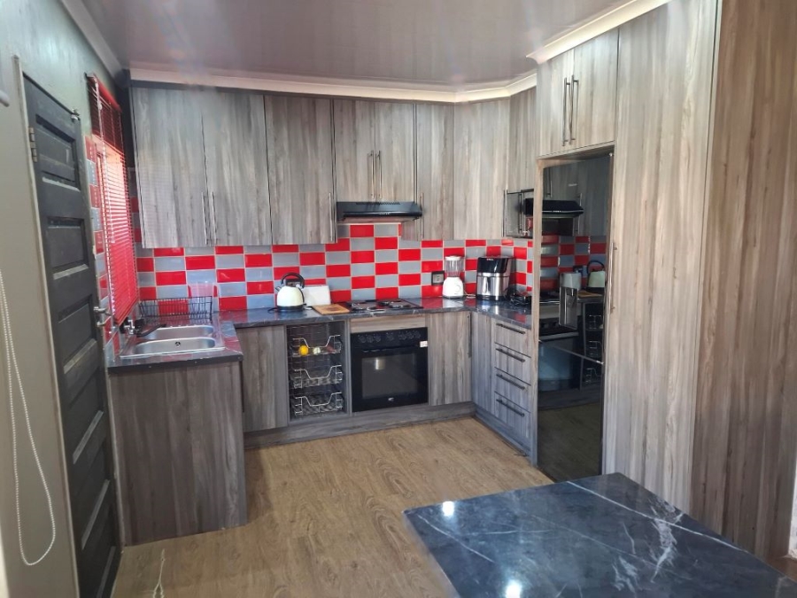 3 Bedroom Property for Sale in Randpoort Gauteng