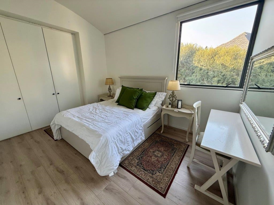 To Let 2 Bedroom Property for Rent in Dunkeld Gauteng