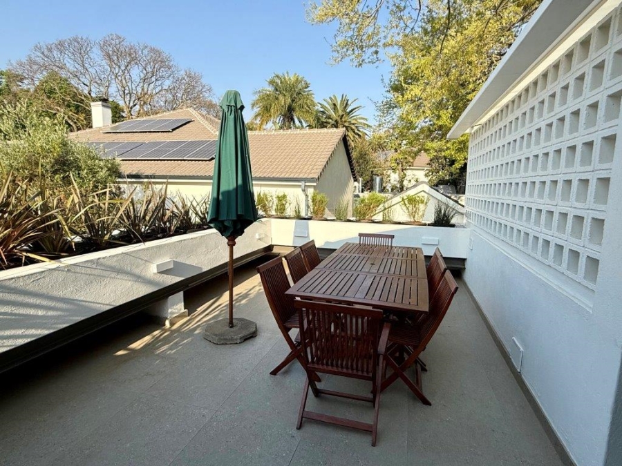 To Let 2 Bedroom Property for Rent in Dunkeld Gauteng