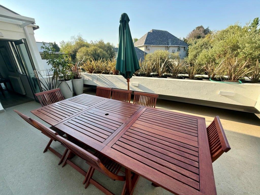 To Let 2 Bedroom Property for Rent in Dunkeld Gauteng