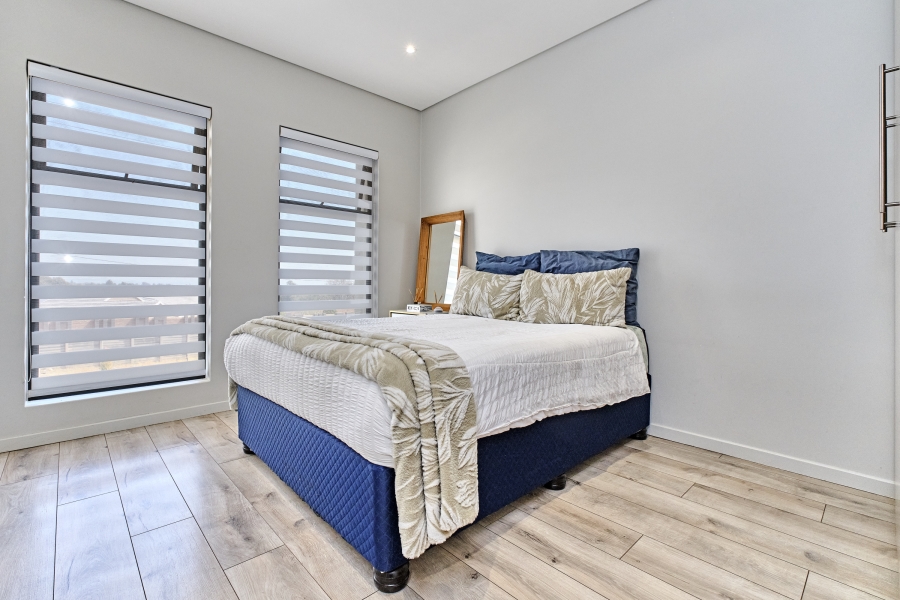 3 Bedroom Property for Sale in Crowthorne AH Gauteng