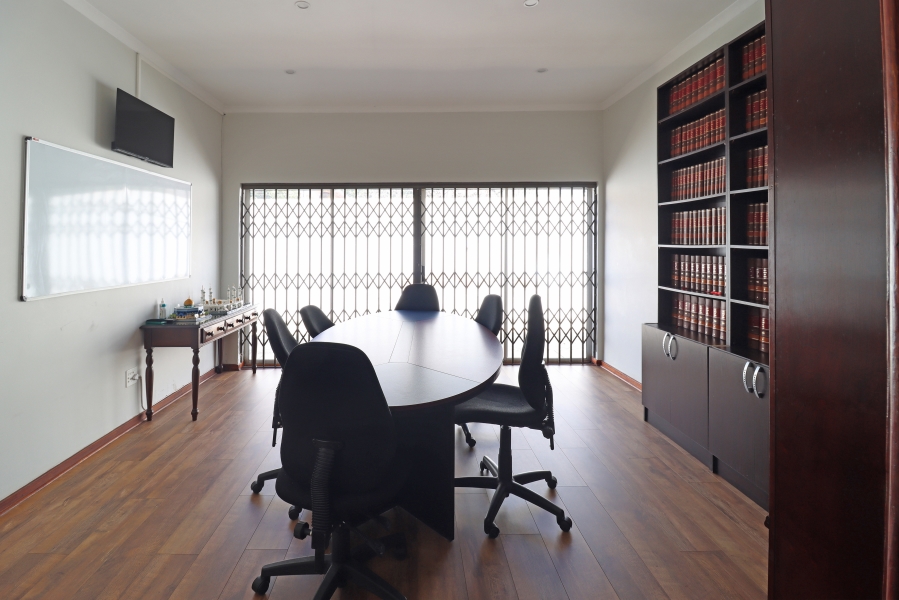 To Let 3 Bedroom Property for Rent in Greenside Gauteng