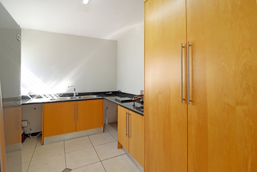 To Let 3 Bedroom Property for Rent in Greenside Gauteng