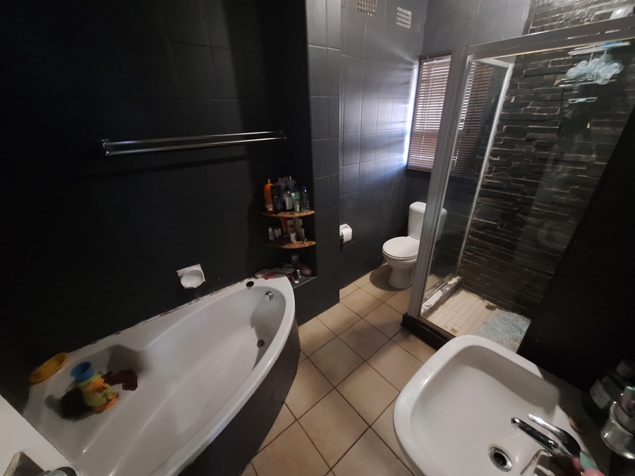 3 Bedroom Property for Sale in Vanderbijlpark SE 1 Gauteng