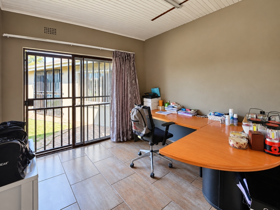 3 Bedroom Property for Sale in Duncanville Gauteng
