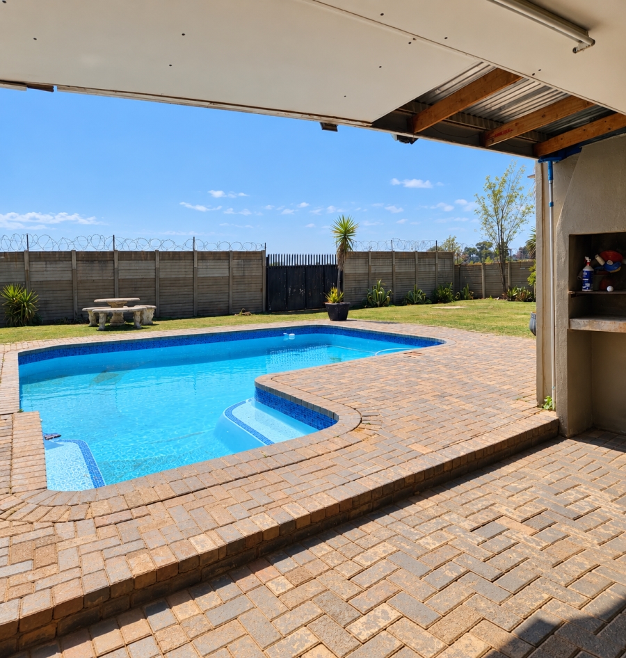 3 Bedroom Property for Sale in Duncanville Gauteng