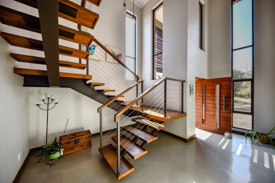 4 Bedroom Property for Sale in Leeuwfontein Gauteng