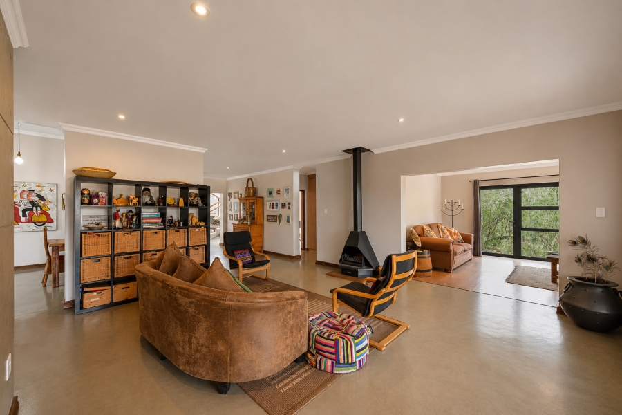 4 Bedroom Property for Sale in Leeuwfontein Gauteng