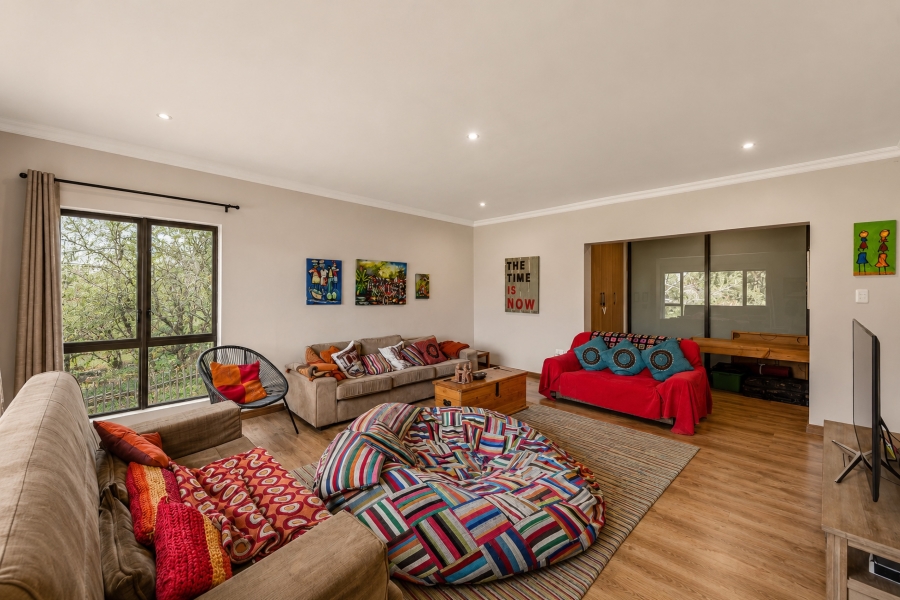 4 Bedroom Property for Sale in Leeuwfontein Gauteng