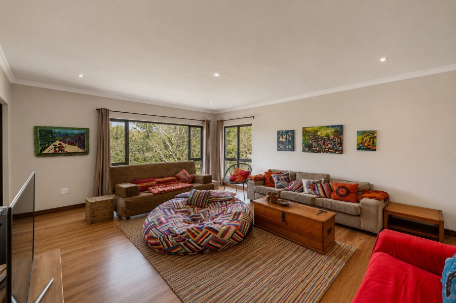4 Bedroom Property for Sale in Leeuwfontein Gauteng
