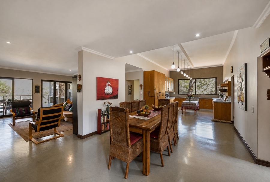 4 Bedroom Property for Sale in Leeuwfontein Gauteng