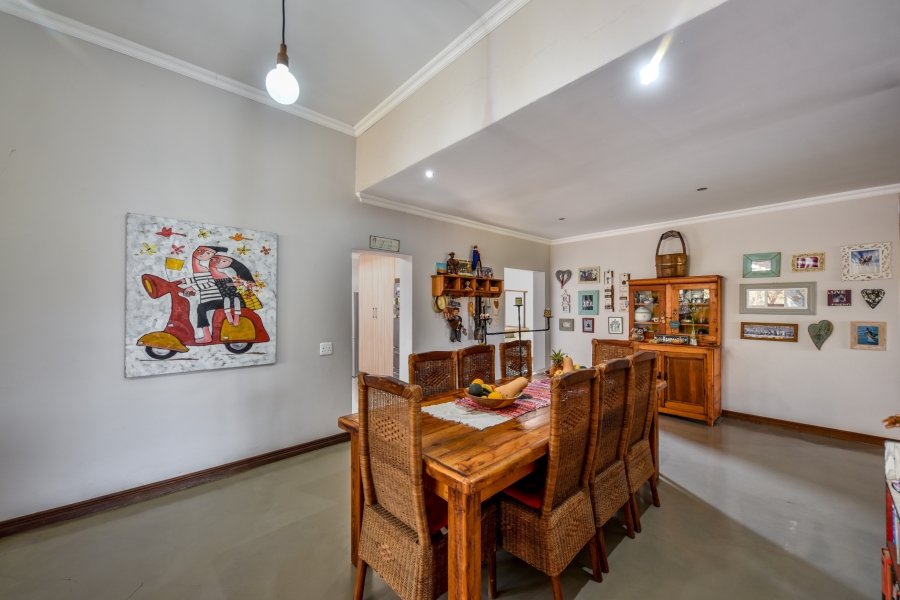4 Bedroom Property for Sale in Leeuwfontein Gauteng