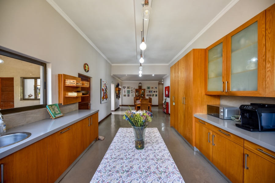 4 Bedroom Property for Sale in Leeuwfontein Gauteng