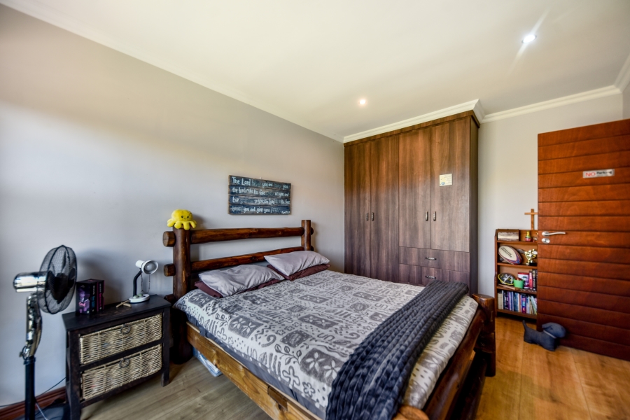 4 Bedroom Property for Sale in Leeuwfontein Gauteng