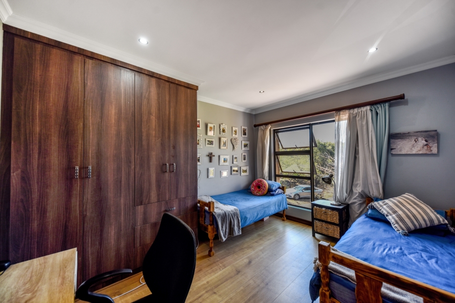 4 Bedroom Property for Sale in Leeuwfontein Gauteng