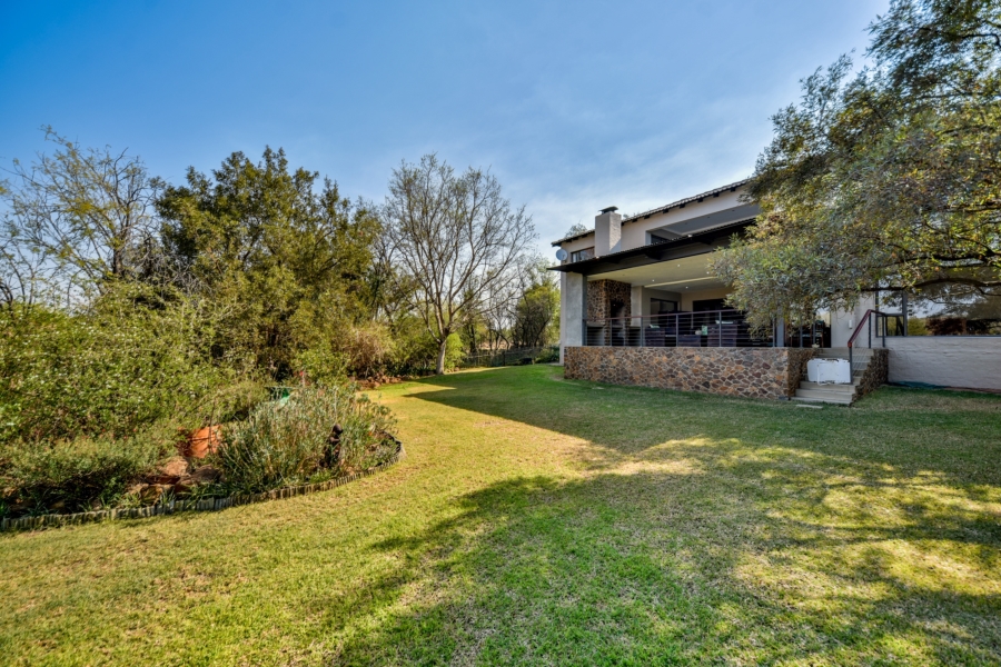 4 Bedroom Property for Sale in Leeuwfontein Gauteng