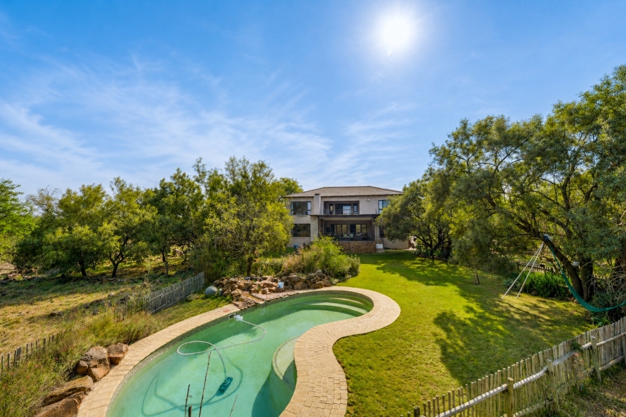 4 Bedroom Property for Sale in Leeuwfontein Gauteng