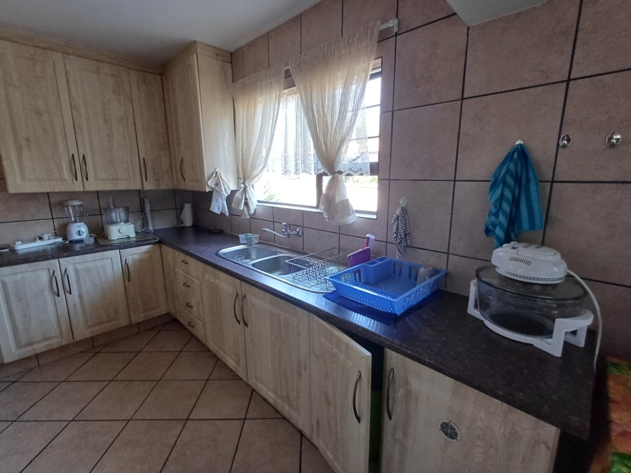 To Let 3 Bedroom Property for Rent in Arcon Park Gauteng