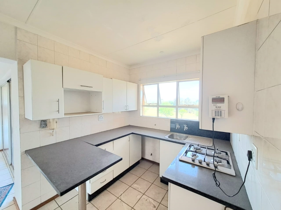 To Let 3 Bedroom Property for Rent in Three Rivers Proper Gauteng