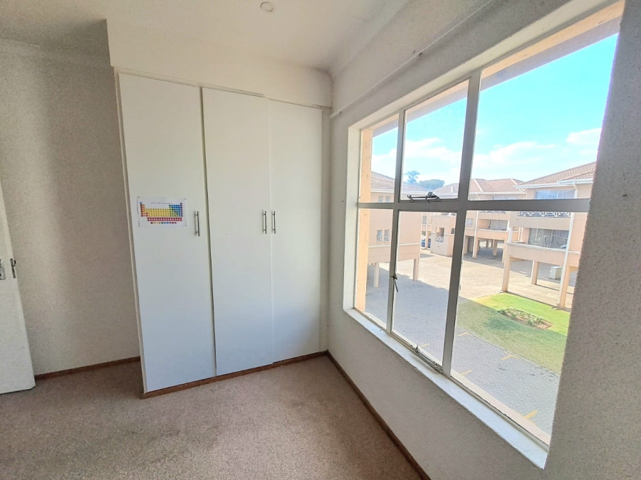 To Let 3 Bedroom Property for Rent in Three Rivers Proper Gauteng