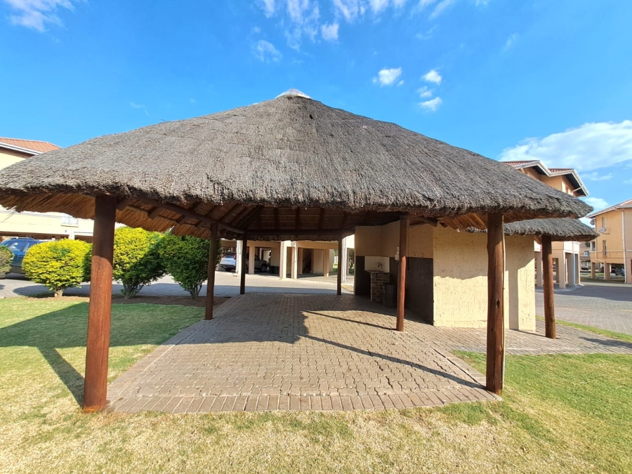 To Let 3 Bedroom Property for Rent in Three Rivers Proper Gauteng