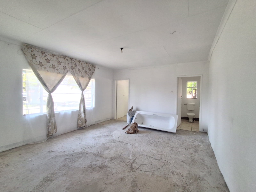 4 Bedroom Property for Sale in Rosashof Gauteng