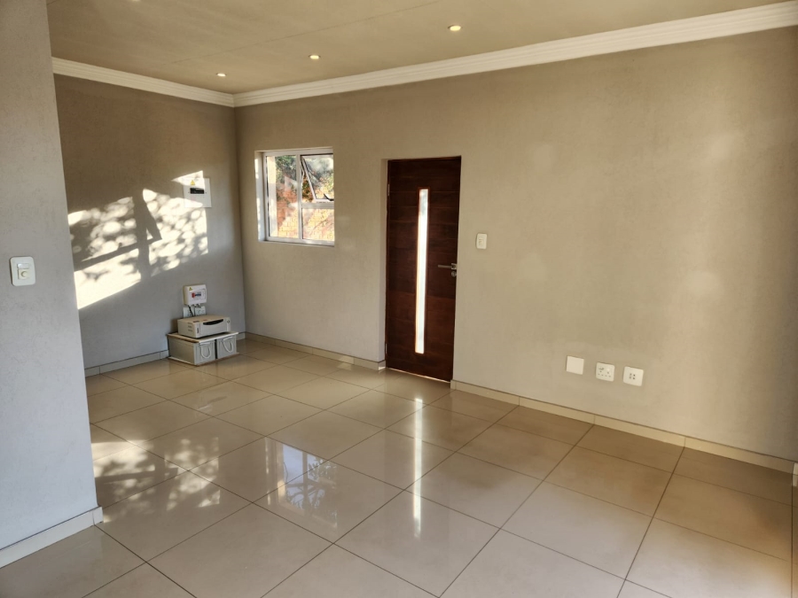 To Let 2 Bedroom Property for Rent in Wendywood Gauteng
