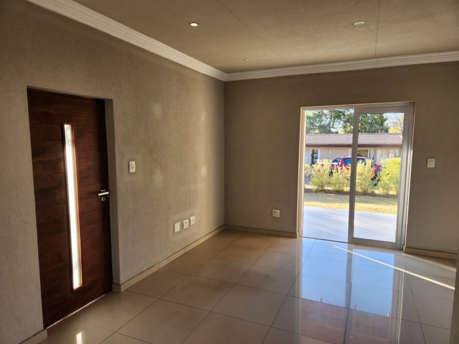 To Let 2 Bedroom Property for Rent in Wendywood Gauteng