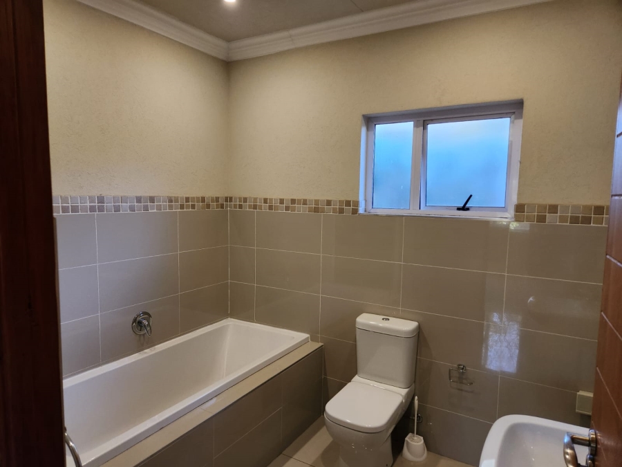 To Let 2 Bedroom Property for Rent in Wendywood Gauteng