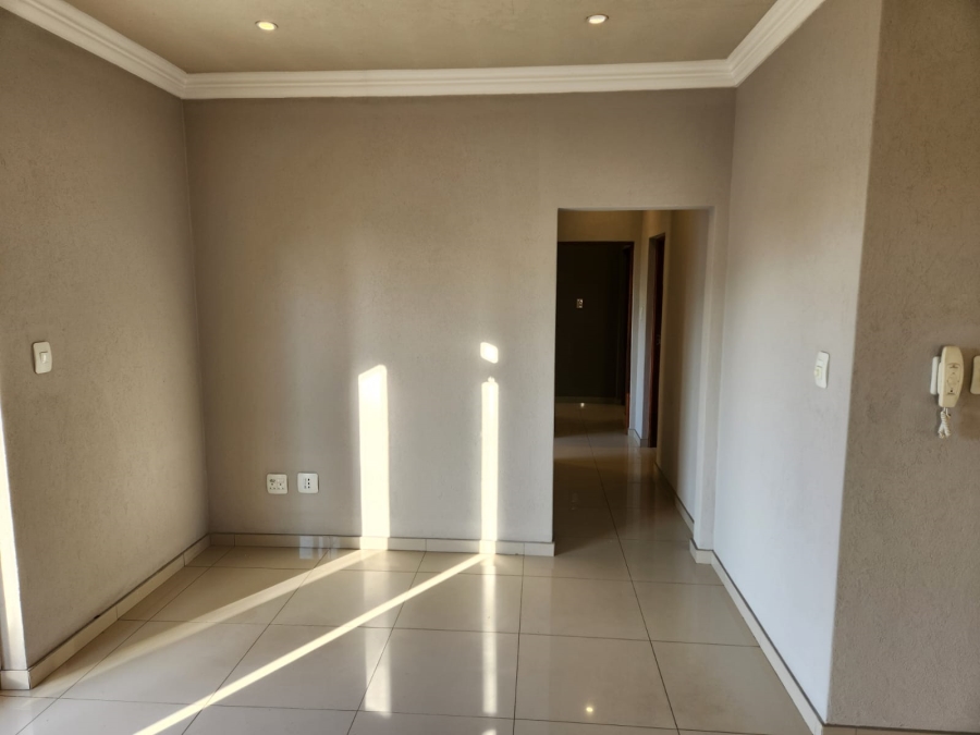 To Let 2 Bedroom Property for Rent in Wendywood Gauteng
