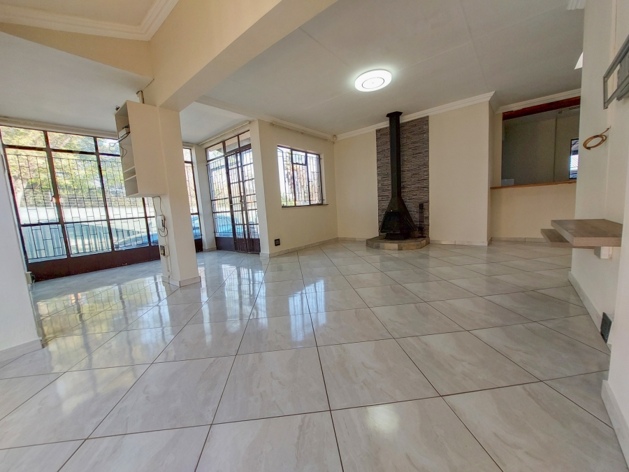 To Let 2 Bedroom Property for Rent in Westdene Gauteng