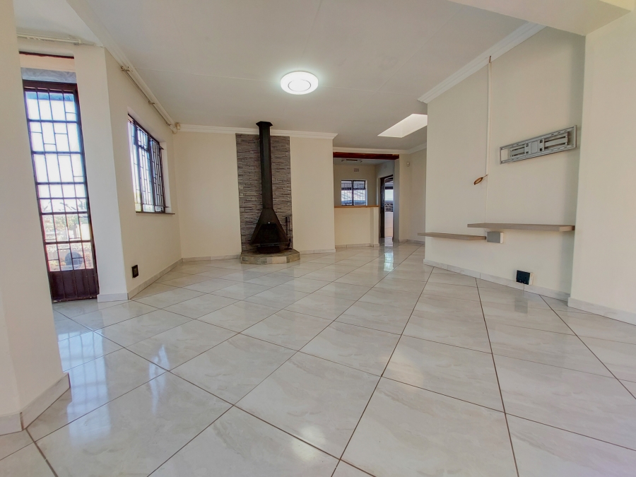 To Let 2 Bedroom Property for Rent in Westdene Gauteng