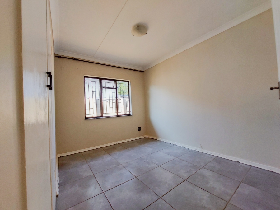 To Let 2 Bedroom Property for Rent in Westdene Gauteng