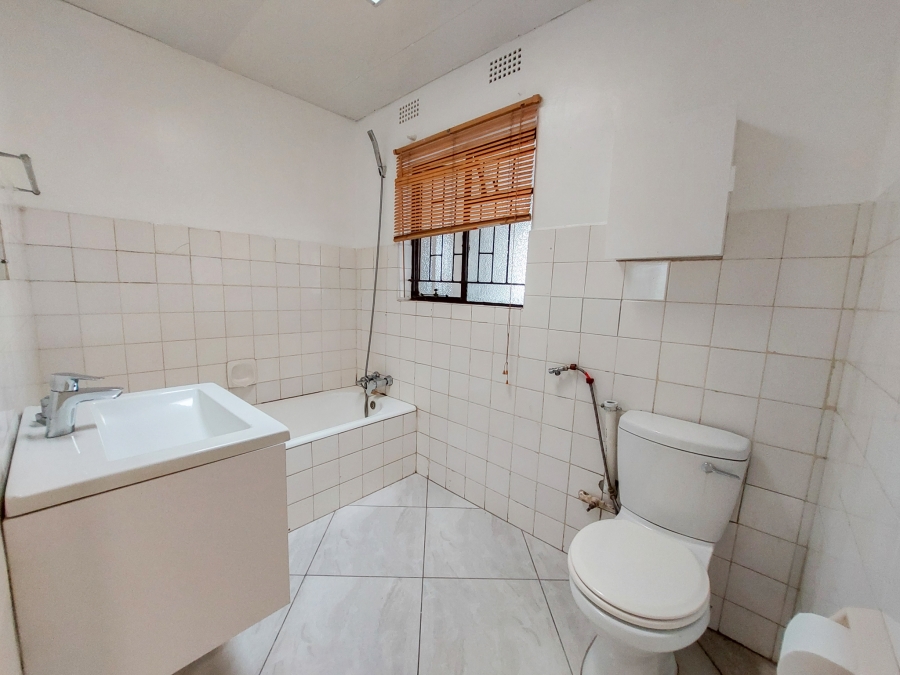 To Let 2 Bedroom Property for Rent in Westdene Gauteng