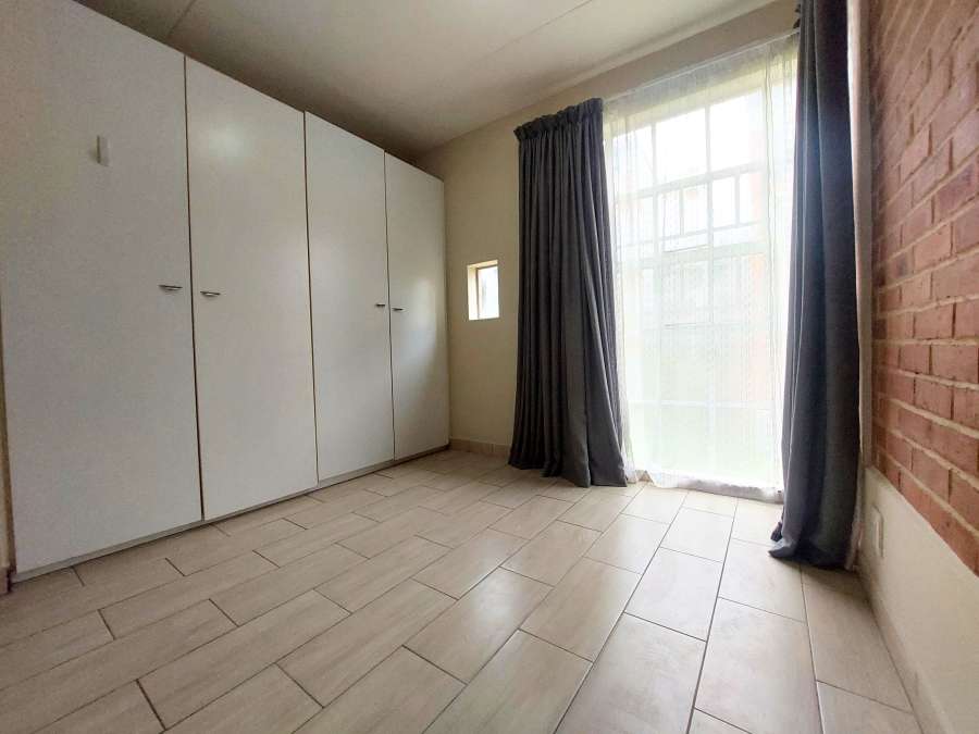 1 Bedroom Property for Sale in Houghton Estate Gauteng