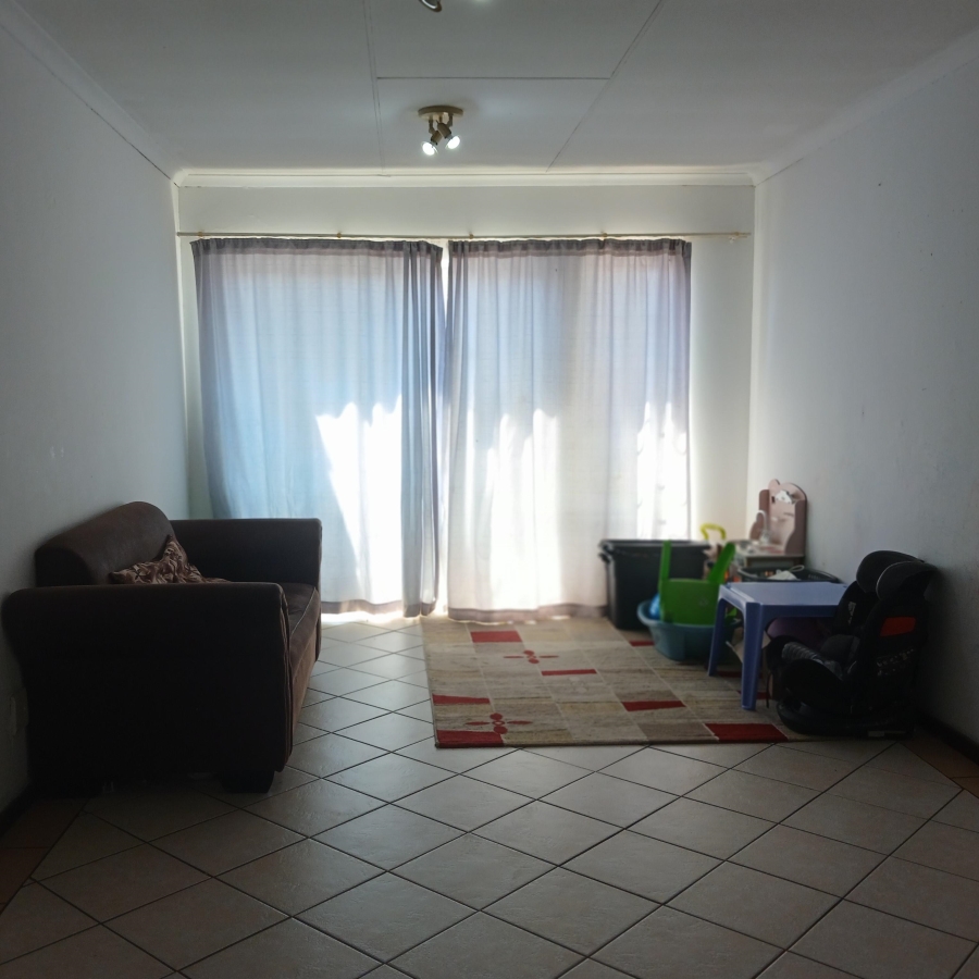 1 Bedroom Property for Sale in The Orchards Gauteng