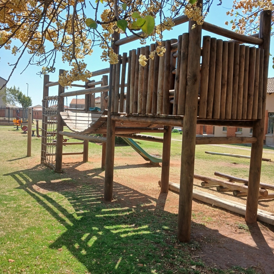 1 Bedroom Property for Sale in The Orchards Gauteng