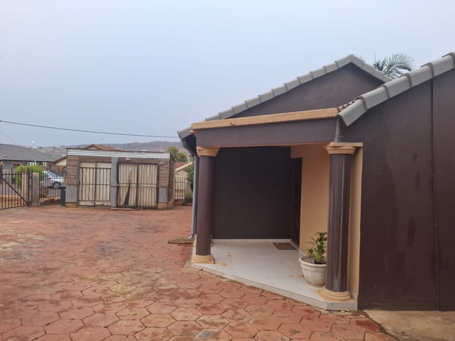 3 Bedroom Property for Sale in Lotus Gardens Gauteng