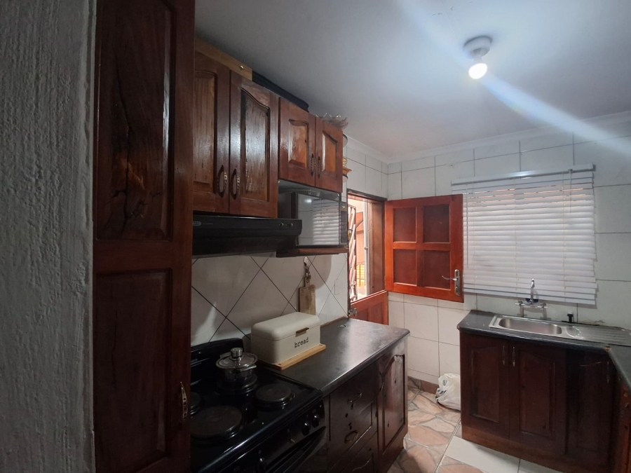 3 Bedroom Property for Sale in Lotus Gardens Gauteng