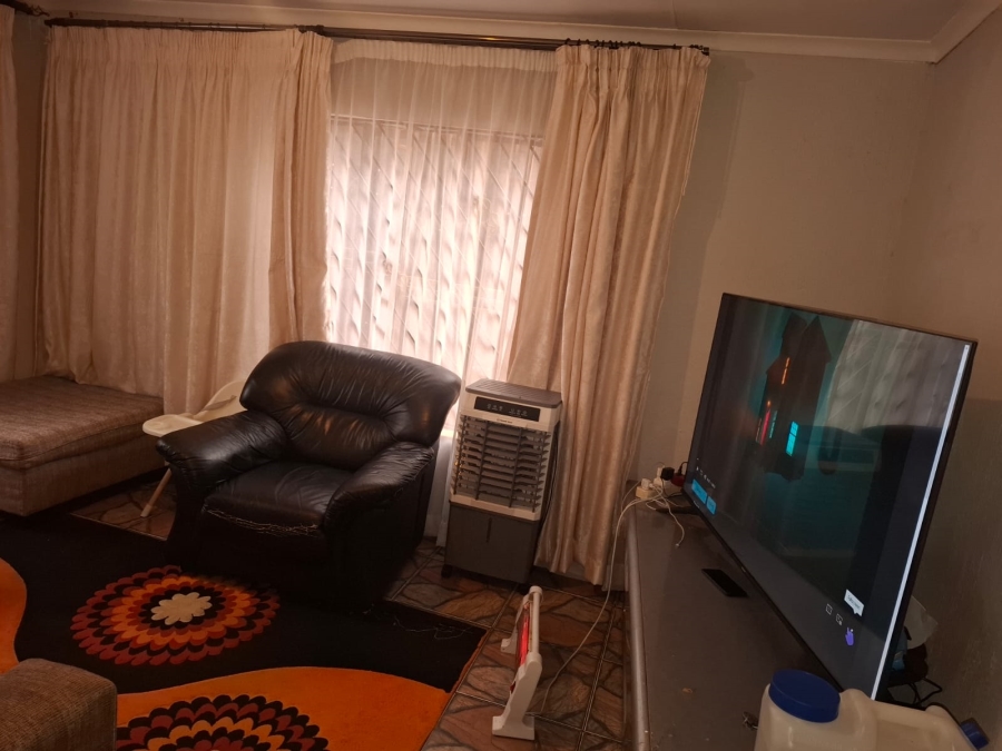 3 Bedroom Property for Sale in Lotus Gardens Gauteng