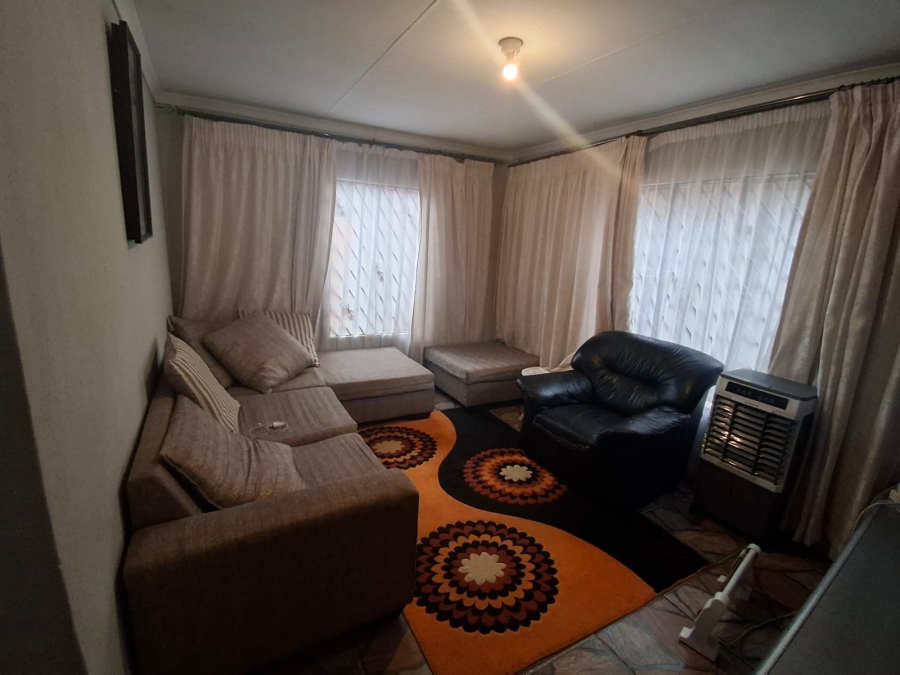 3 Bedroom Property for Sale in Lotus Gardens Gauteng