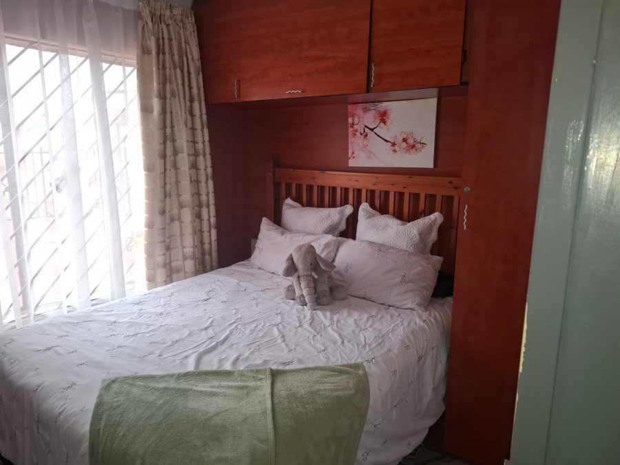 3 Bedroom Property for Sale in Lotus Gardens Gauteng