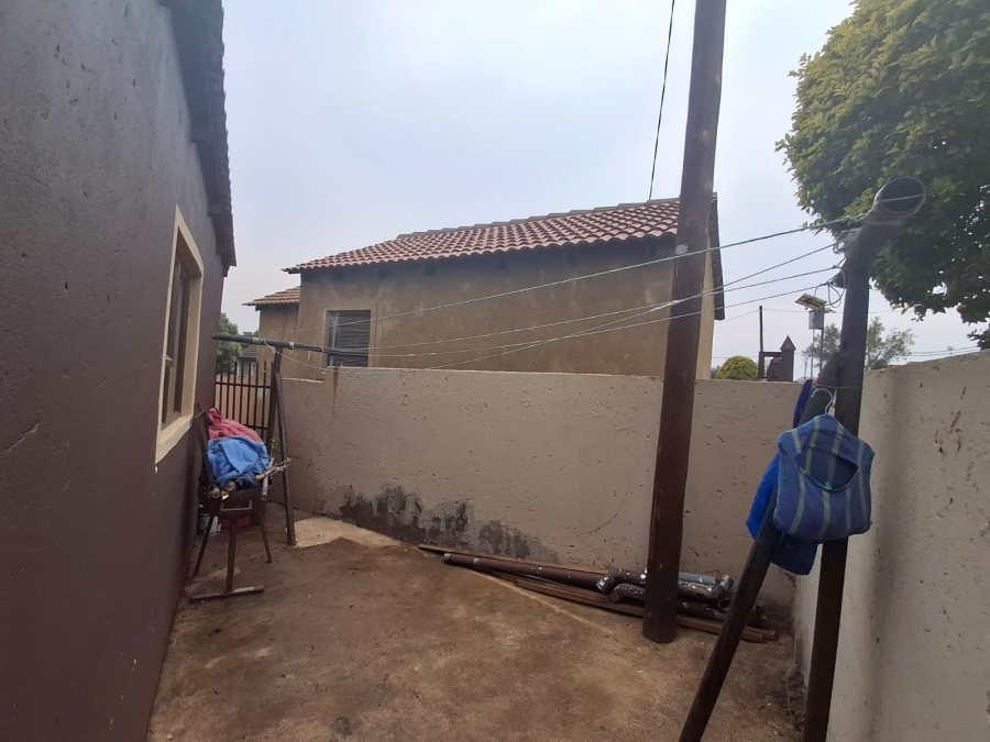 3 Bedroom Property for Sale in Lotus Gardens Gauteng