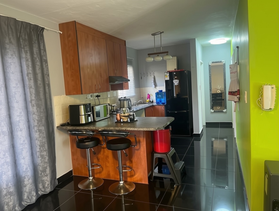 2 Bedroom Property for Sale in Vorna Valley Gauteng